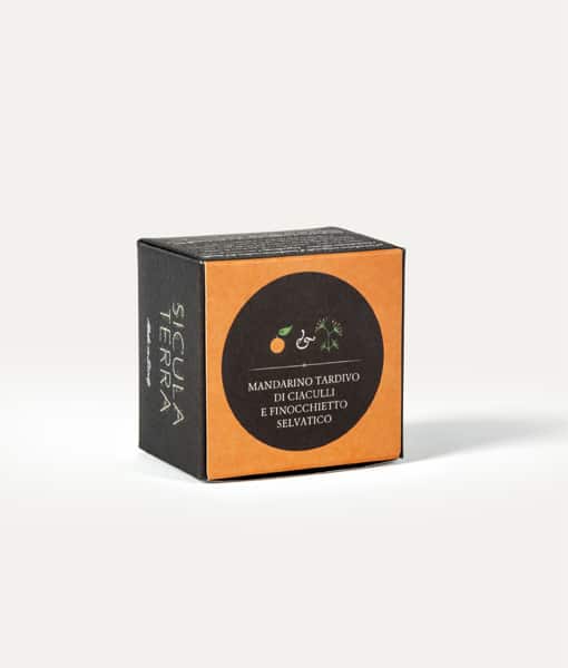 Cioccolatini aromatizzati con mandarino tardivo e finocchietto selvatico 2 Cioccolatini aromatizzati con mandarino tardivo e finocchietto selvatico