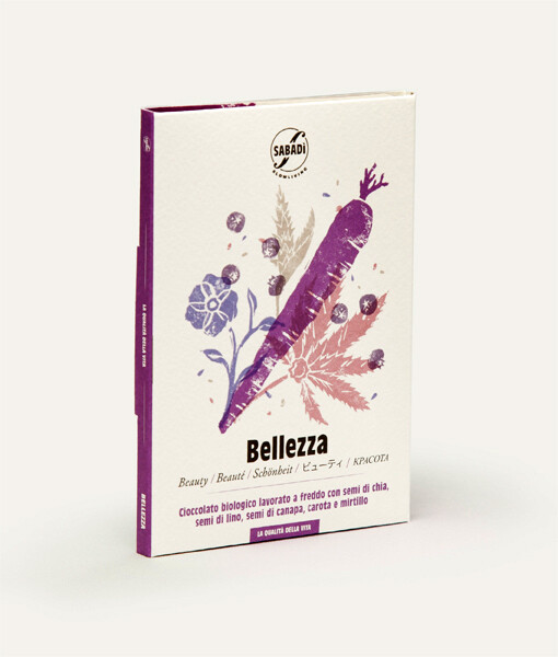 BEAUTY - Cold-processed organic chocolate with chia seeds, linseeds, hemp seeds, extracts of carrot and bilberries 2 cioccolato crudo bio antirughe