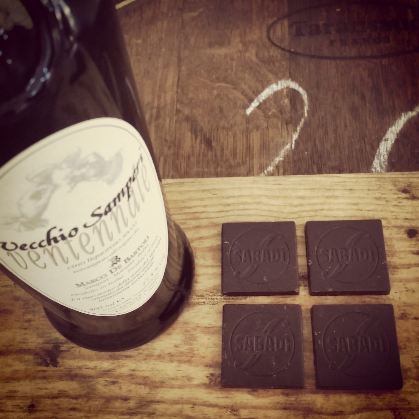 Sabadì inventa il cioccolato affinato in barrique. De Bartoli e Gravner i primi a credere nel progetto. 1 IMG 20150810 171614 1
